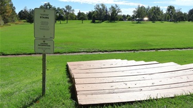 Cyclocross training steps at a park